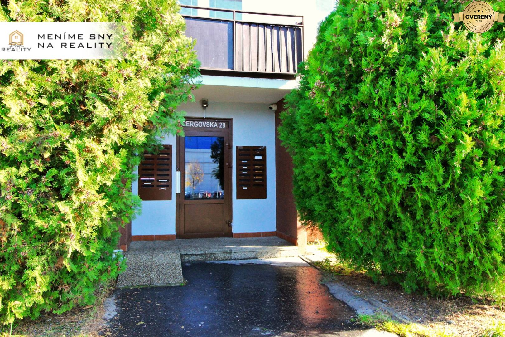 PREDANÝ - 1 izbový byt, 43 m², 2/8 p., voľný IHNEĎ