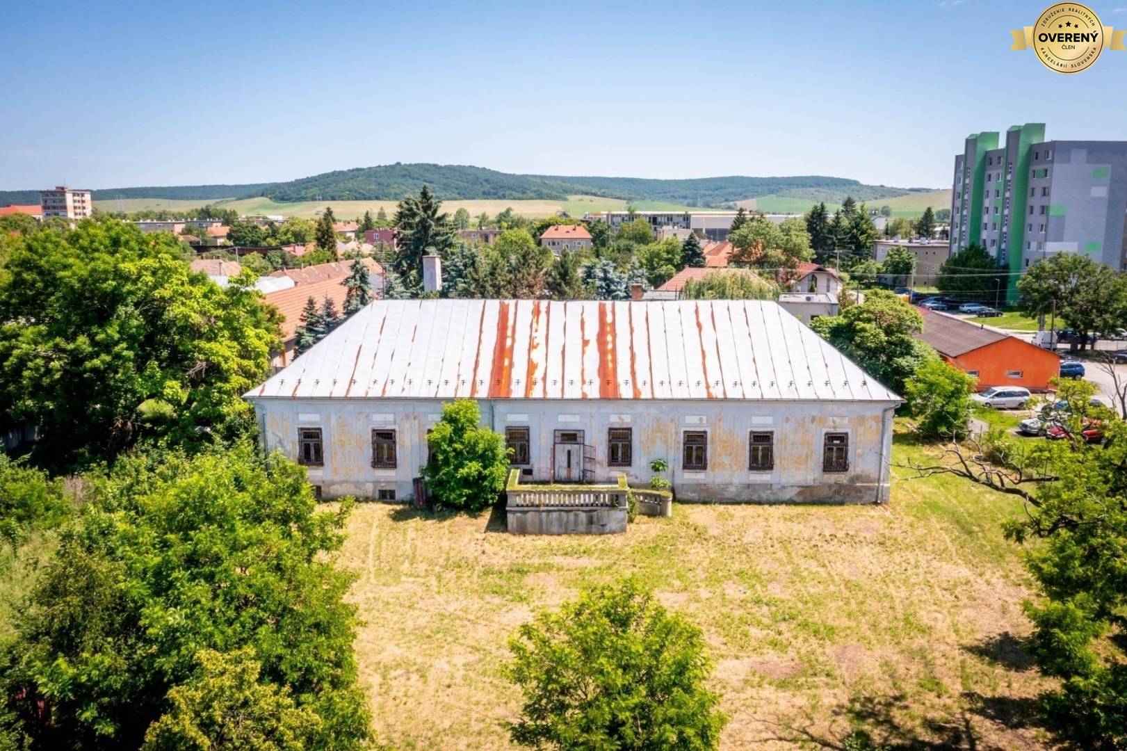 Experience the Elegance of Timeless Luxury: Own a Manor House