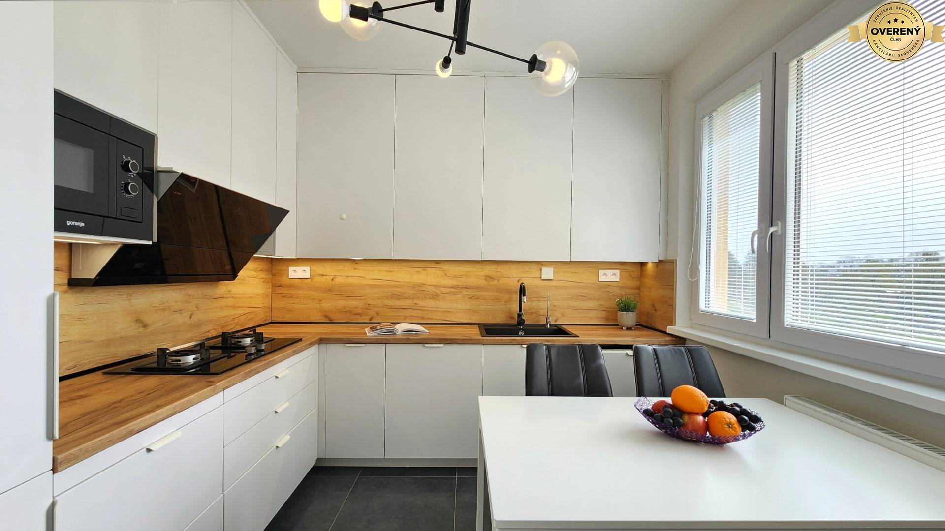 REZERVOVANÉ | 3,5 izbový byt 78 m² + loggia 3,4 m² v Moldave n/B
